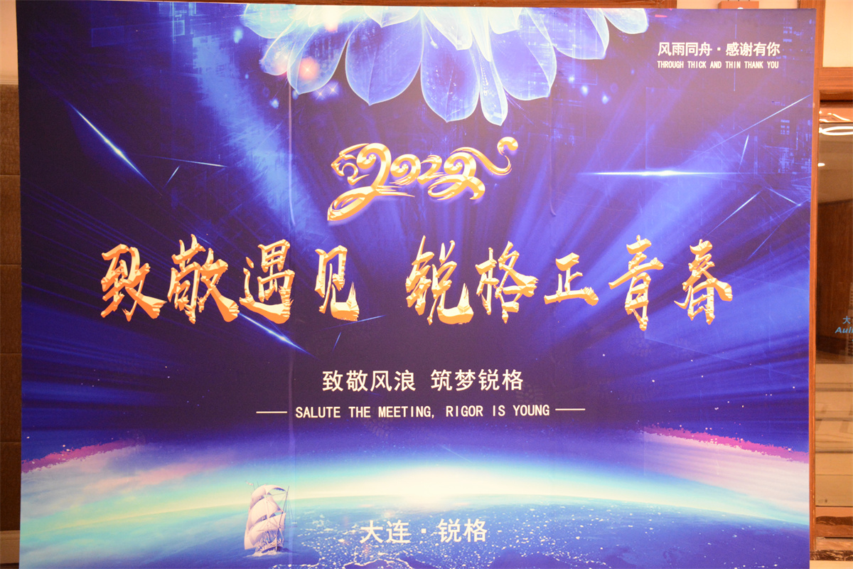 ��˹��--ȫ�����ݻ�����Ϸƽ̨