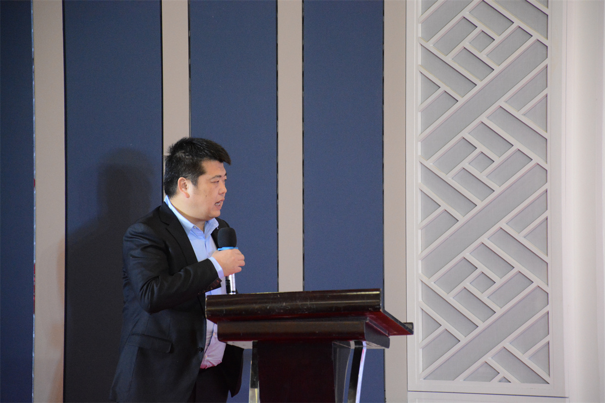 ��˹��--ȫ�����ݻ�����Ϸƽ̨