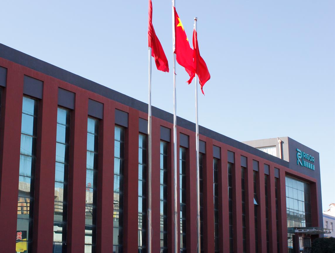 ��˹��--ȫ�����ݻ�����Ϸƽ̨