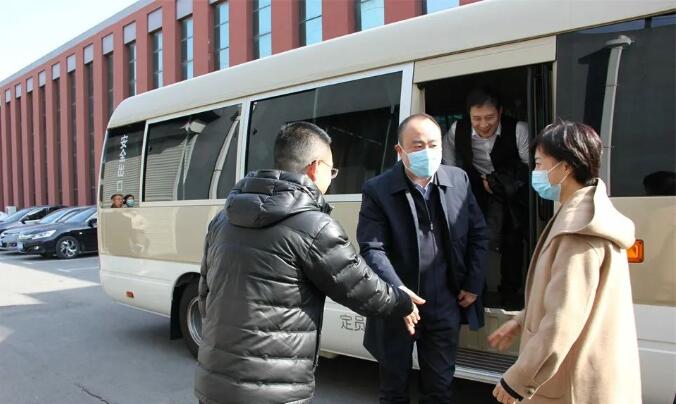 ��˹��--ȫ�����ݻ�����Ϸƽ̨